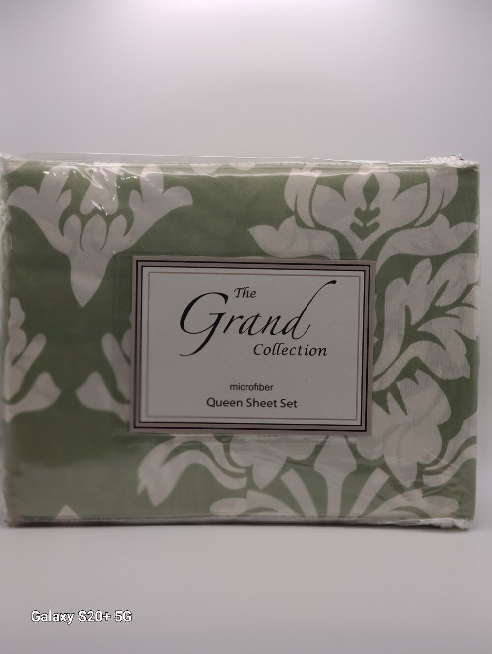 The Grand Collection Queen Microfiber Sheet Set/ Sage & White Damask Design New